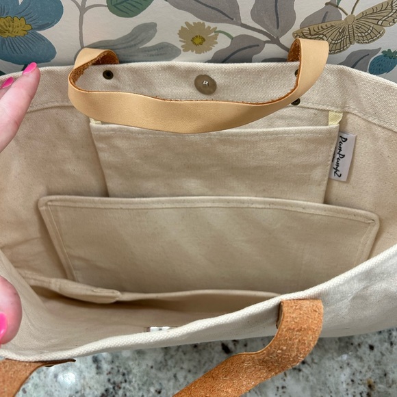 Tote - Picture 2 of 2